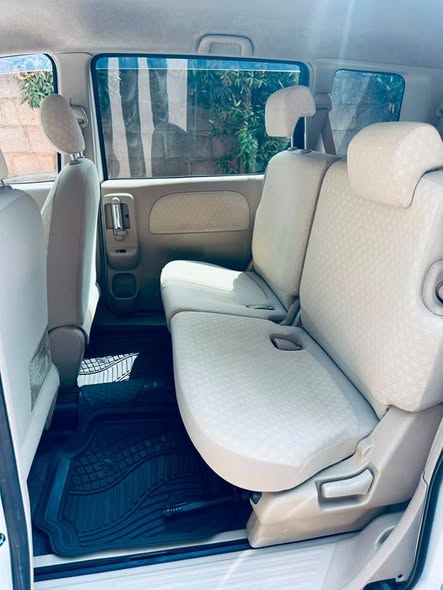 A picture of TOYOTA SIENTA