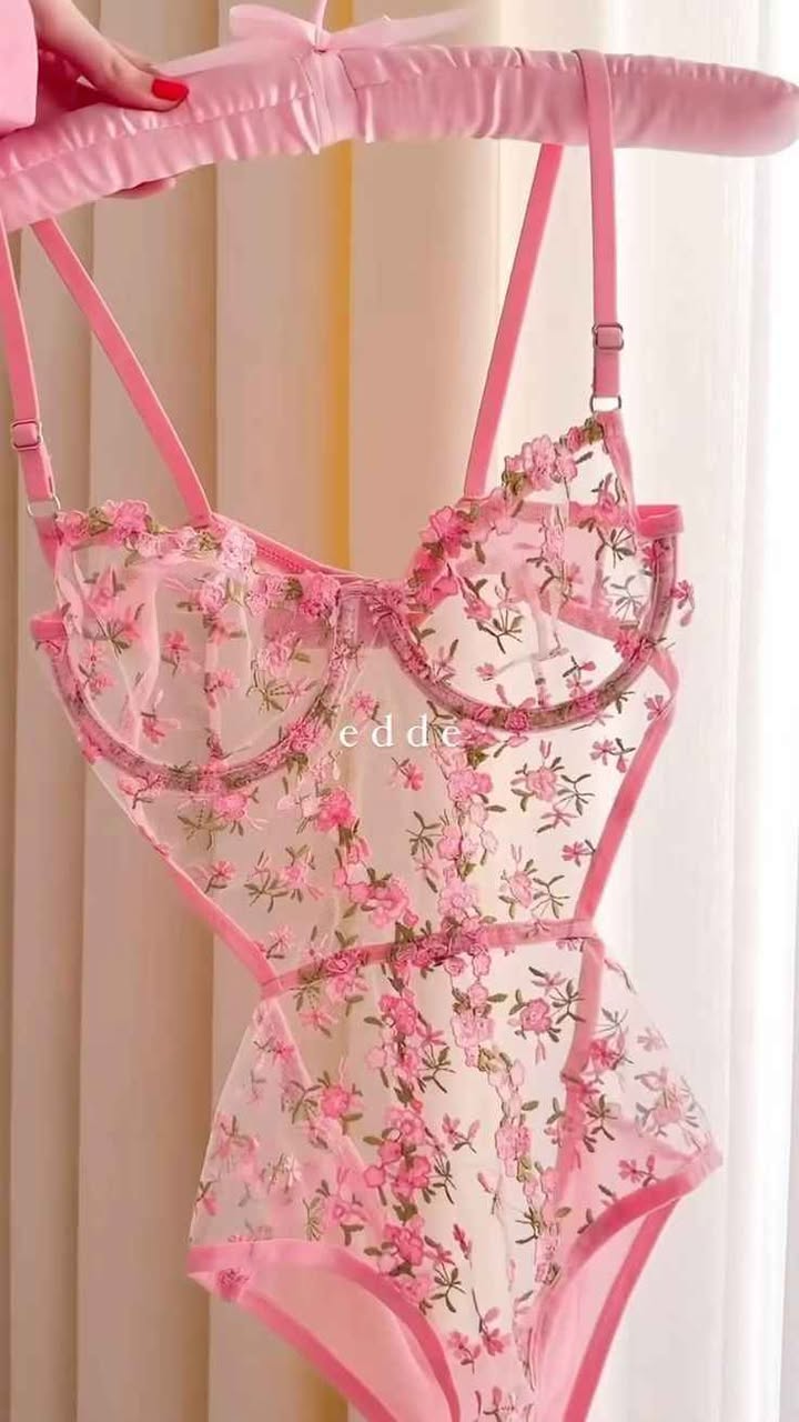A picture of Lingeries