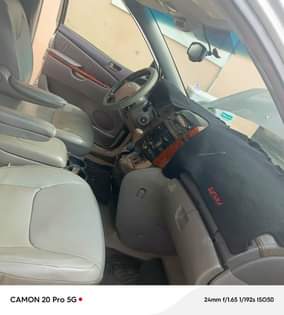 A picture of Super clean 04 sienna xle everything is working perfect 4