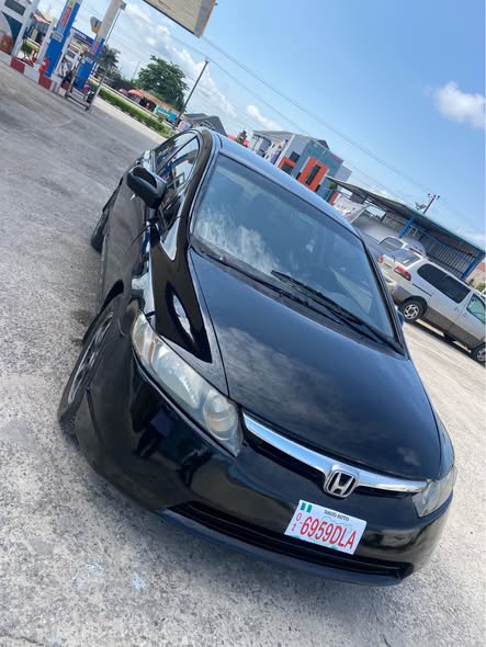 A picture of Honda civic 2009