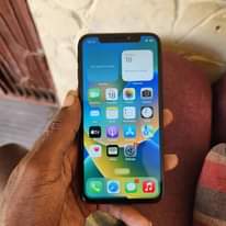 A picture of iPhone X 64gb bei 360 000 0655695769 Face ID NO