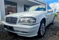 mercedes benz c200
