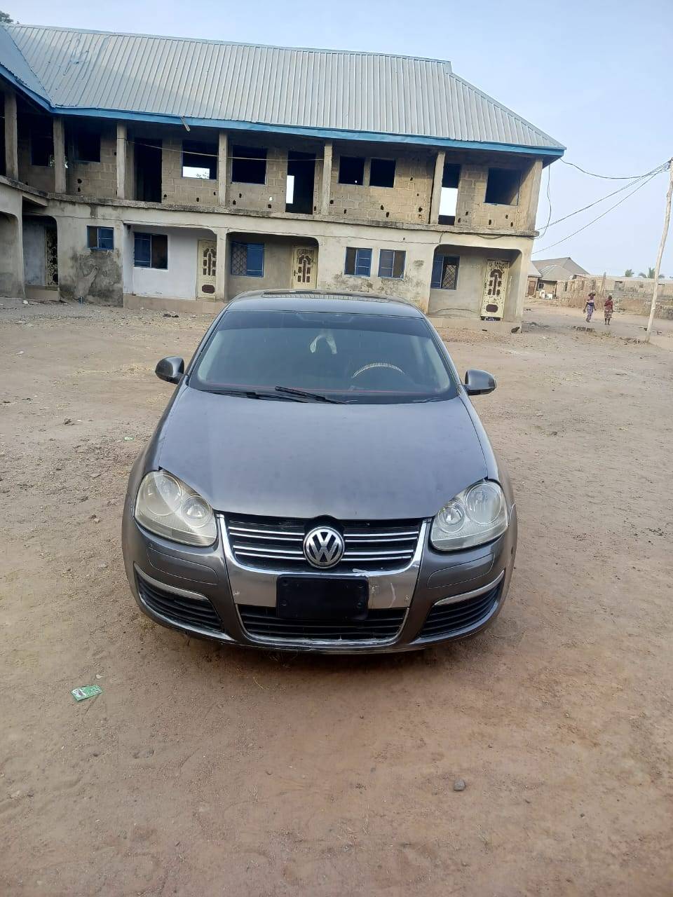 A picture of Extremely Distress Volkswagen Jetta 2.4M Engine percent Gear percent Kogi