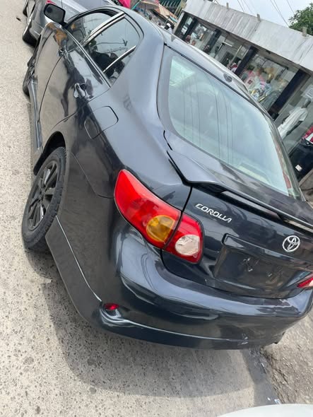 A picture of Buy And Fix Toyota Corolla 2009 Sports
