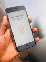 A picture of iPhone 6s 32Gb at 220k QUICK SELL