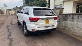 A picture of Jeep Grand cherokee Limited 4x4 2011 on sale
