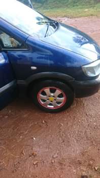 A picture of Hello people am saling my car 9m to pay fees