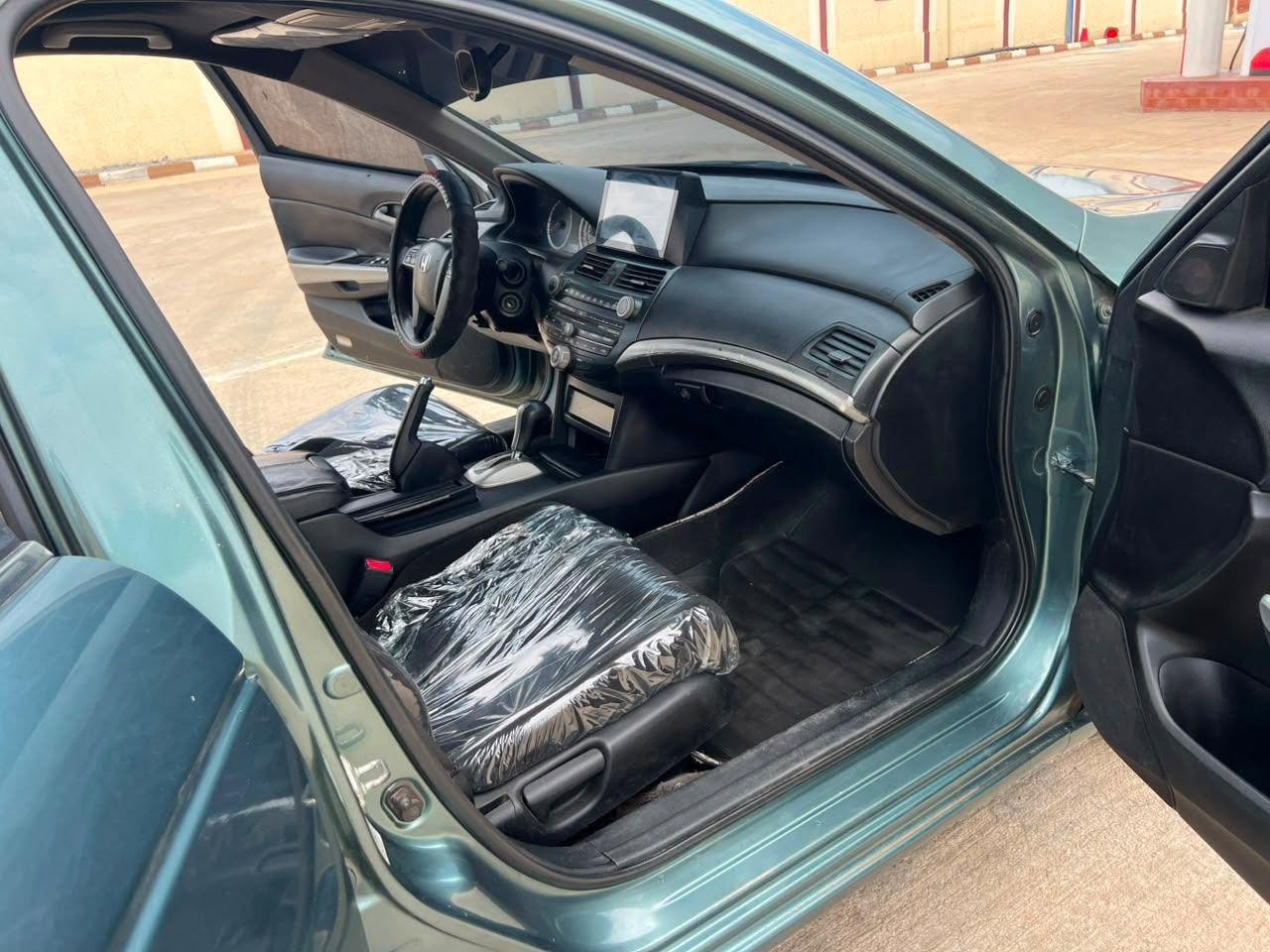 A picture of 2008 Honda accord