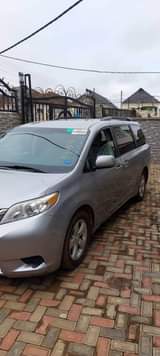 A picture of 2012 Toyota Sienna