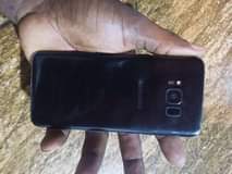 A picture of Samsung S8