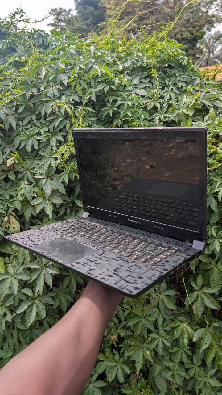 A picture of Lenovo laptop i3