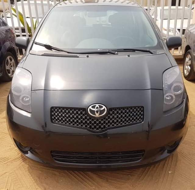 A picture of Toyota Yaris 08063194033