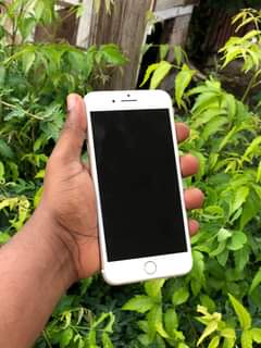 A picture of Iphone 7 PLUS 128GB