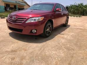 A picture of Brand Toyota Model Camry Year 2010 First body Price 2