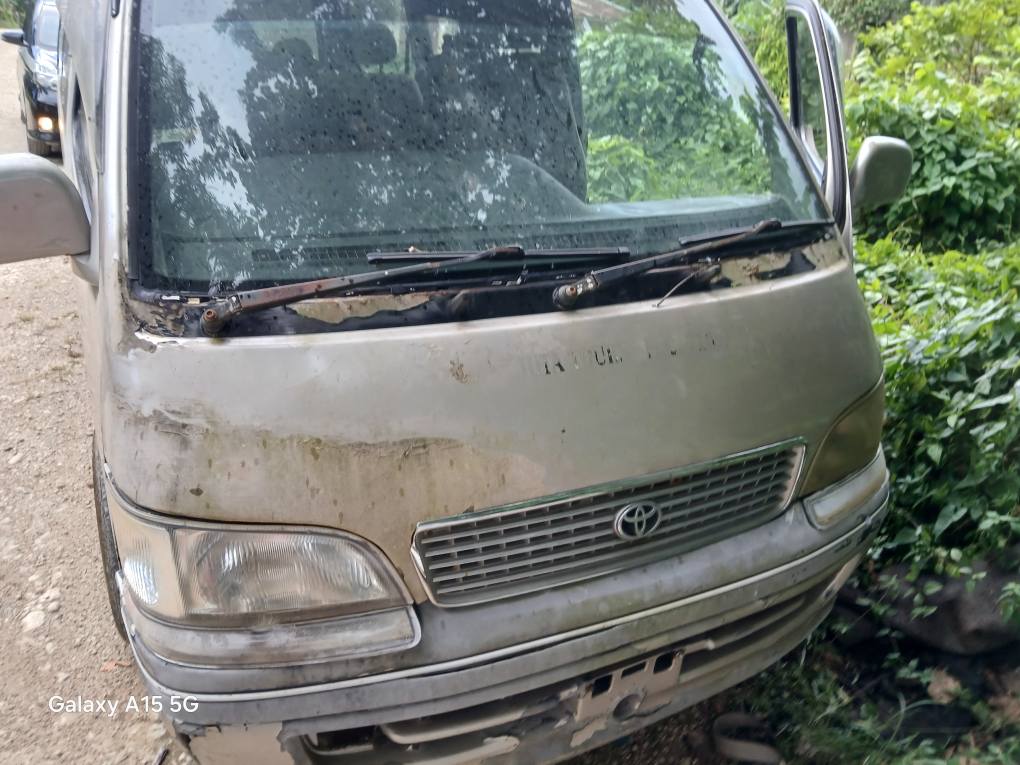 used toyota hiace