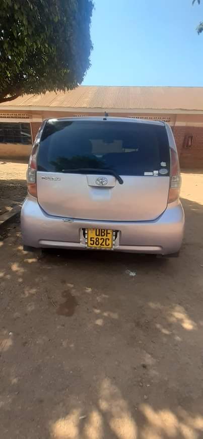 A picture of Toyota passo