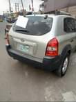 A picture of Hyundai tucson 2005 model 80 first body v6 engine