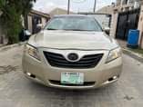 A picture of Camry LE