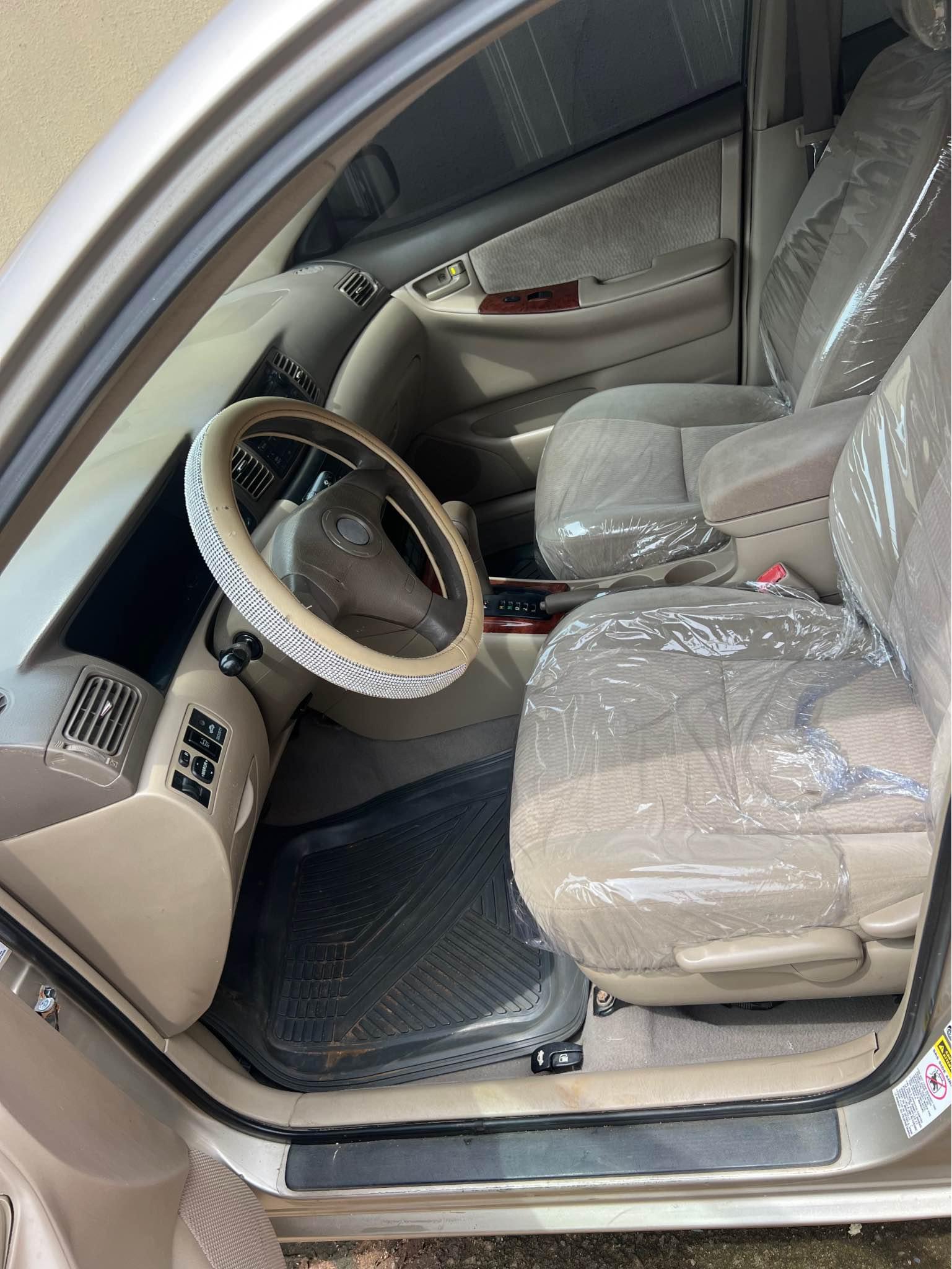 A picture of Toyota Corolla Neatly used 2006 very clean everything is working