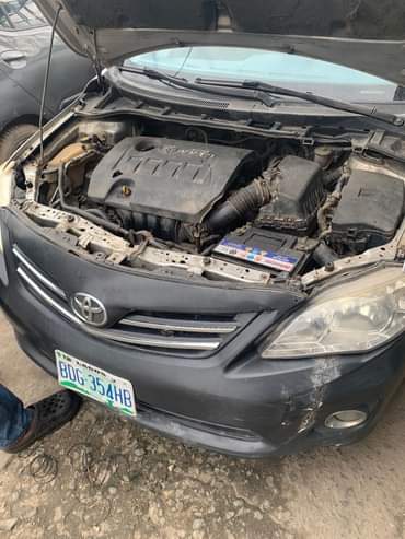 A picture of Toyota Corolla 2010 Sound engine and gear AC need repair