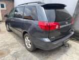 A picture of 2006 Toyota Sienna