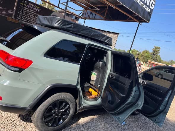 A picture of Jeep Cherokee