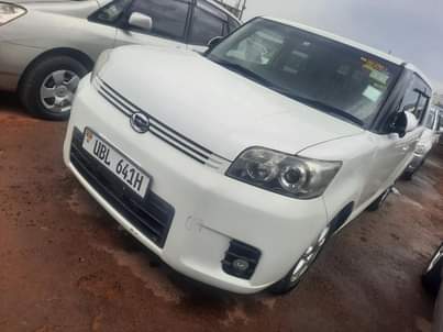 A picture of Toyota rumion