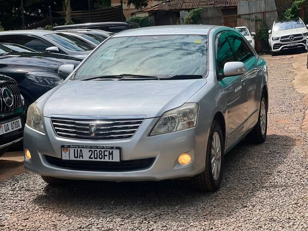A picture of TOYOTA PREMIO