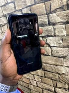 A picture of Quick Deal Nova 5Z 6 128GB fingerprints.4gLte.strong battery.Nice camera price
