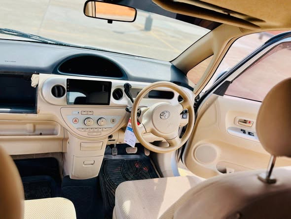 A picture of 2006 Toyota porte toyota porte