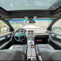 A picture of Mercedes Benz C300