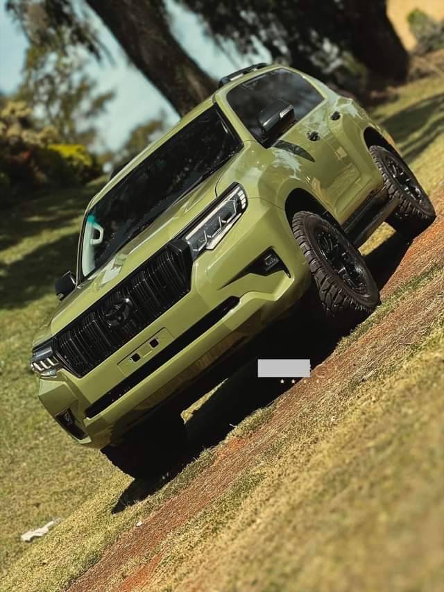 A picture of TOYOTA LAND CRUISER PRADO TX DIESEL 7SEATS