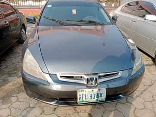 A picture of 2004 HONDA ACCORD