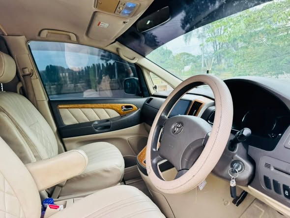 A picture of TOYOTA ALPHARD DLJ TSH 13 900 000
