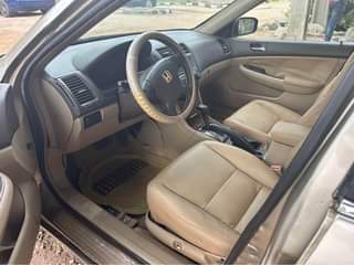 A picture of Honda accord 2010 model