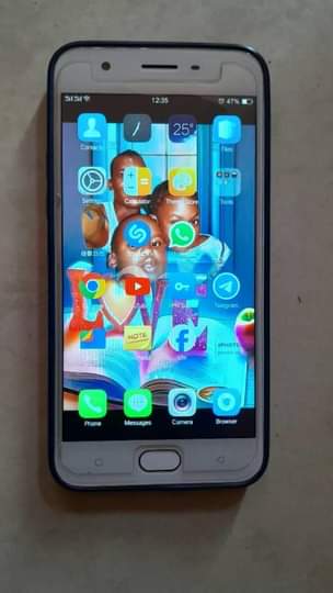 A picture of OPPO phone A57