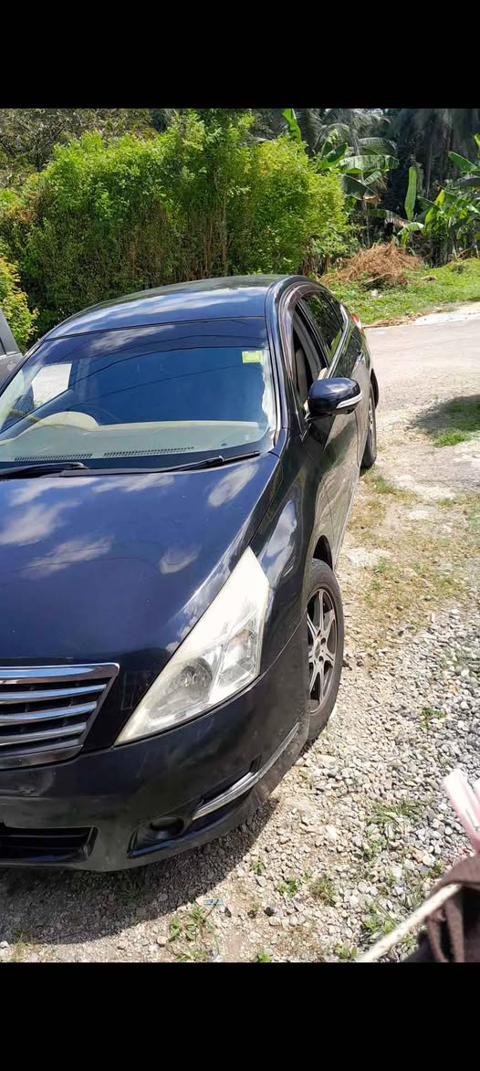 nissan teana