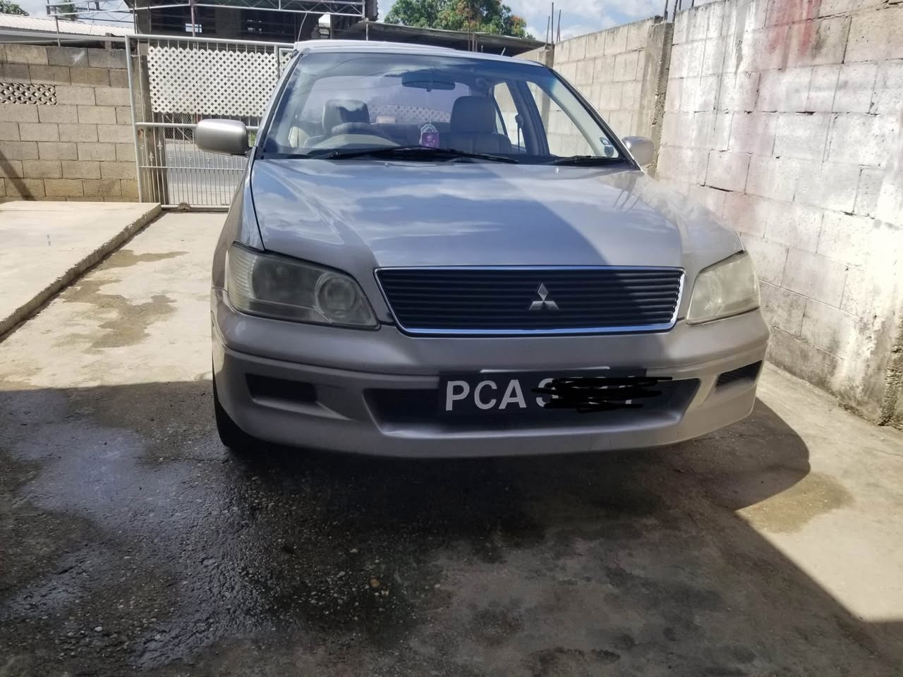 mitsubishi lancer