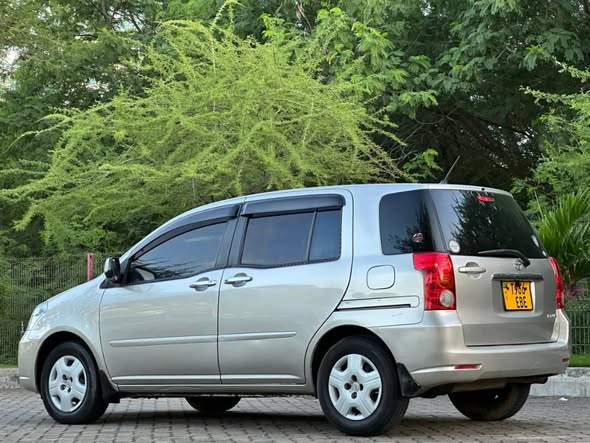 A picture of GARI YA VIWANGO INAUZWAAprice 14 5milion Toyota Raum kisu Reg