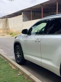 A picture of FOR SALE FOREIGN USED 2018 HIGHLANDER SE WITH FULL DUTY