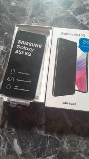 A picture of Samsung a53 6gb 128gb 5g lite Little cracks