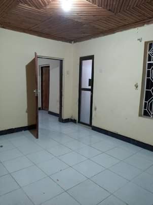 A picture of 0756 746375 0784 799640