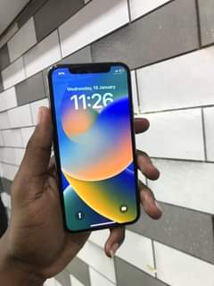 A picture of iPhone 11 64gb Uk used good condition Working Face ID