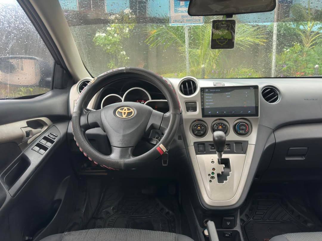 A picture of 2009 10 Toyota Matrix