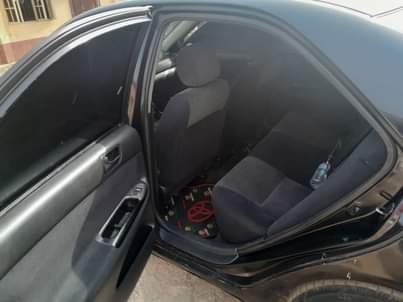 A picture of LUCKY BUYER 2004 Toyota Camry big daddy Neatly painted on