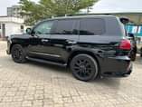 A picture of Lexus LX570 bulletproof