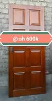 A picture of Door call or WhatsApp 0761391194 0704358826
