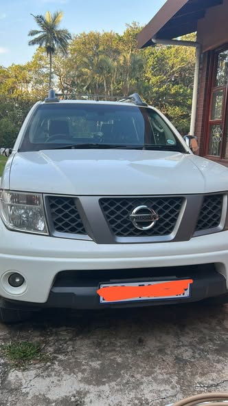 used nissan navara