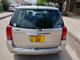 A picture of TOYOTA RAUM NAIUZA MIL 8 5 0743435416