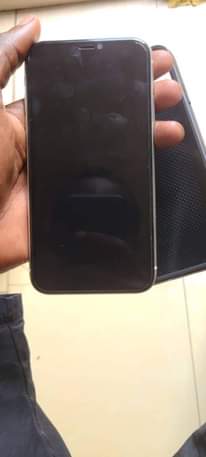 A picture of Iphone 11
